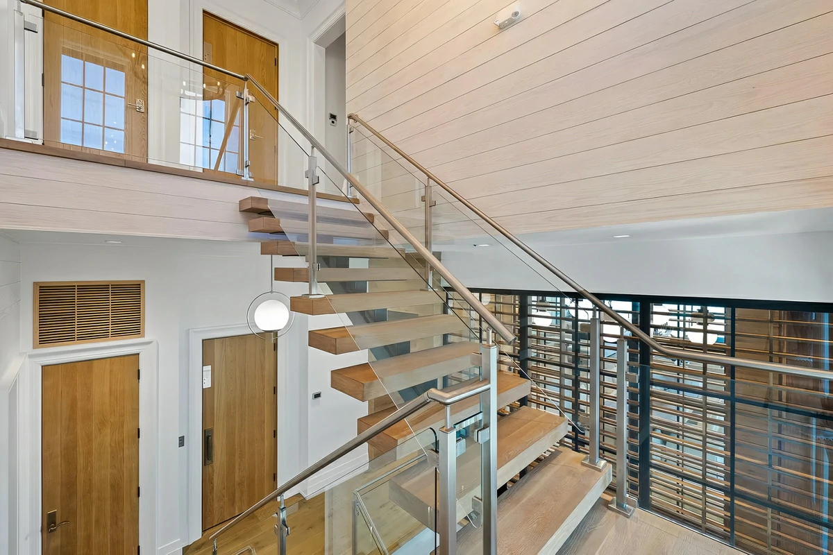 Post Glass Railing System