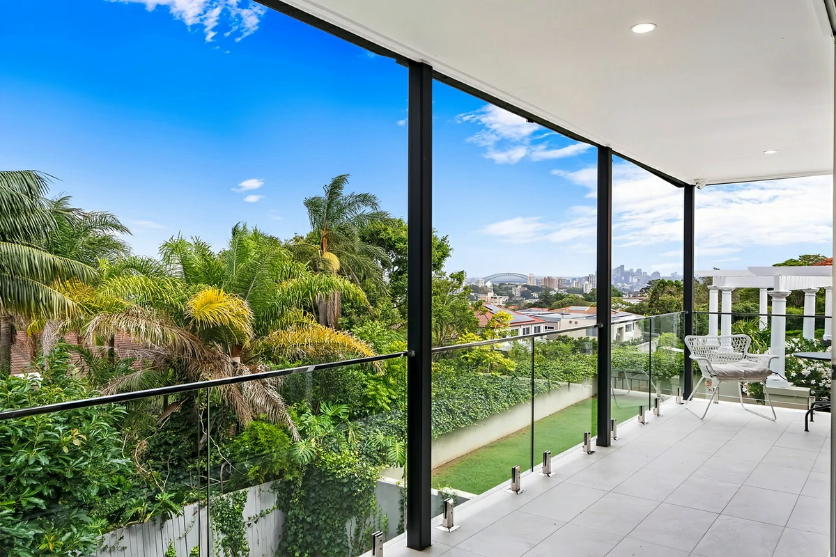 Glass Spigot Railing